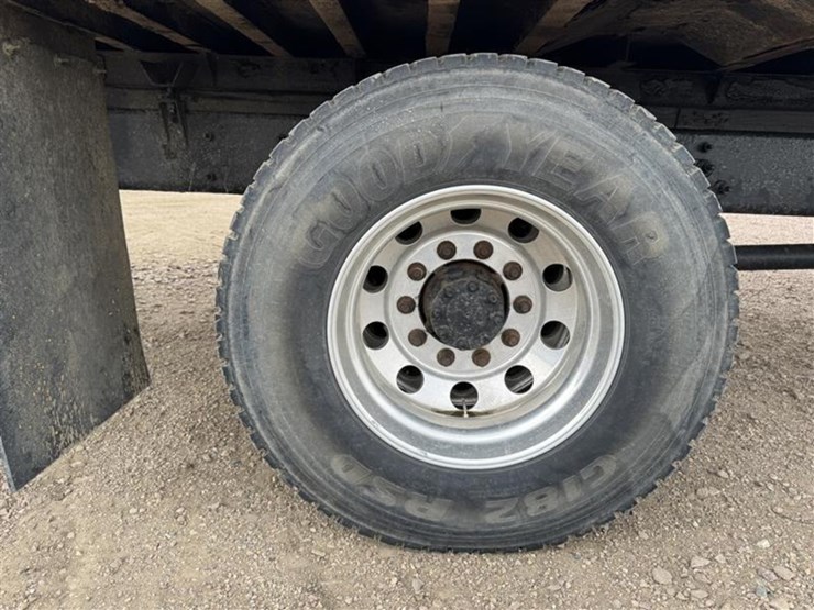 2012-international-durastar-4300-image-37