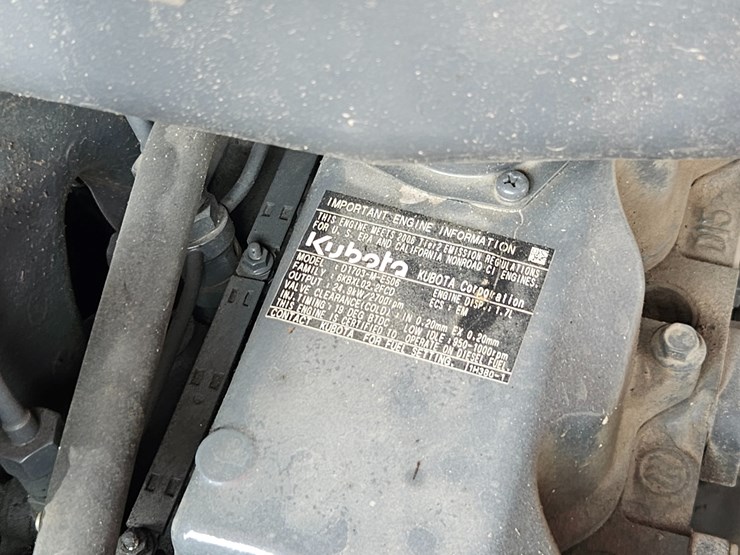 #20866-•-2008-kubota-l3240-tractor-image-17