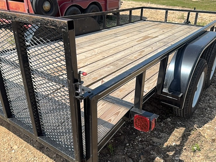 16-foot-utility-trailer-image-4
