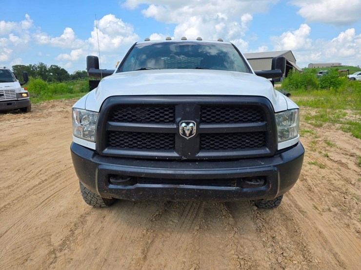 2018-utility-flatbed-image-2