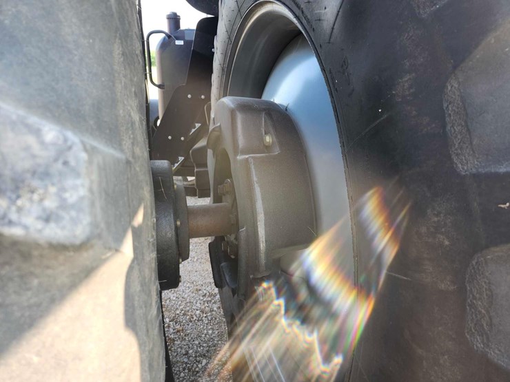 2012-case-ih-magnum-260-image-11