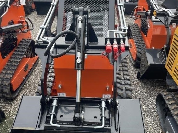 new-mms-skid-steer-loader-image-6