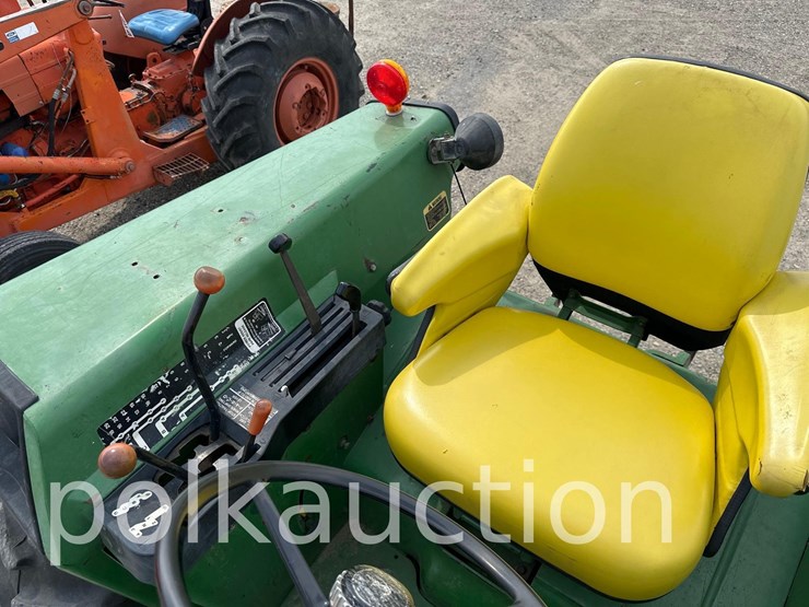 john-deere-4040-image-17