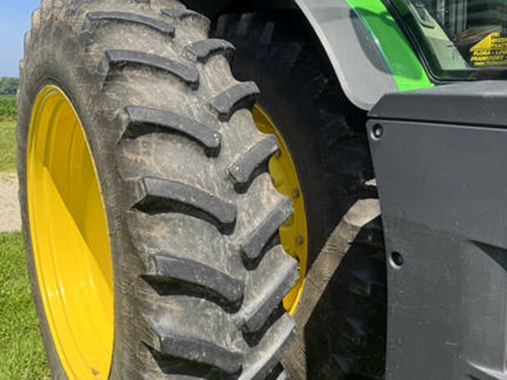 2014-john-deere-8270r-image-16