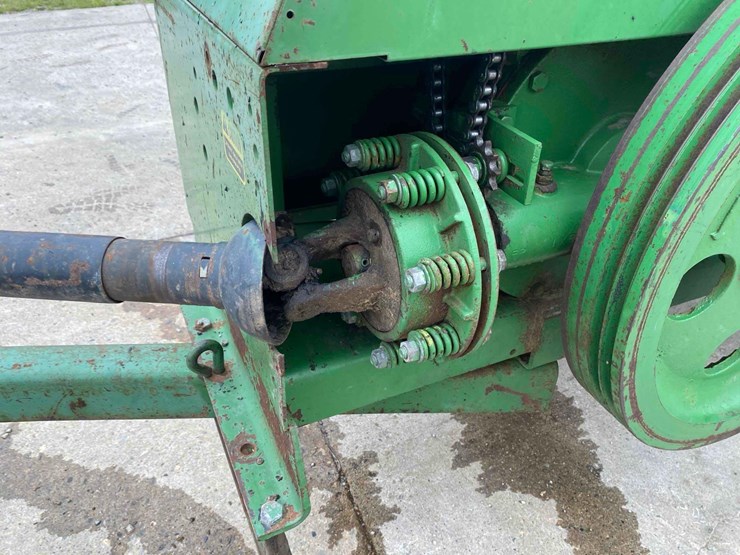 john-deere-336-baler-image-30