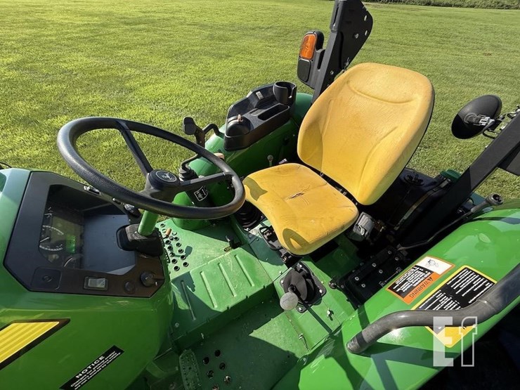 john-deere-5045e-image-11