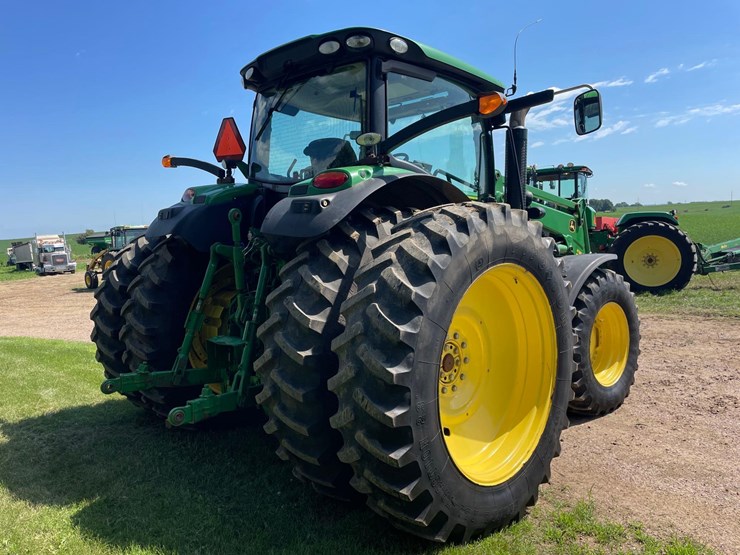 2014-john-deere-6210r-image-4