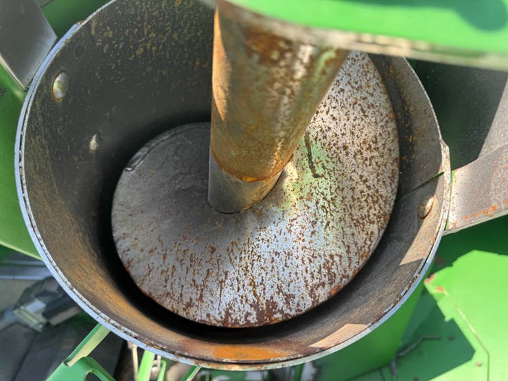 2010-john-deere-2010-image-55