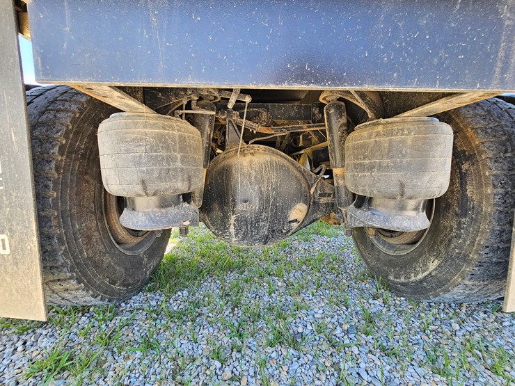 2012-peterbilt-382-image-104