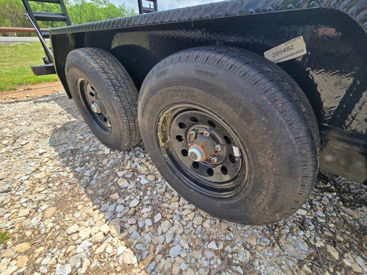 new-2022-load-trail-ch-83in-x-18ft-equipment-trailer-image-19