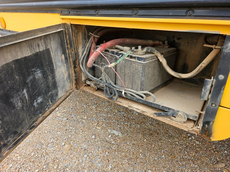 2005-freightliner-fs65-image-130