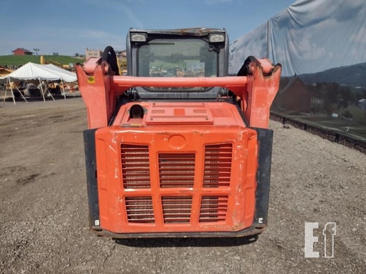 kubota-svl65-2-image-4