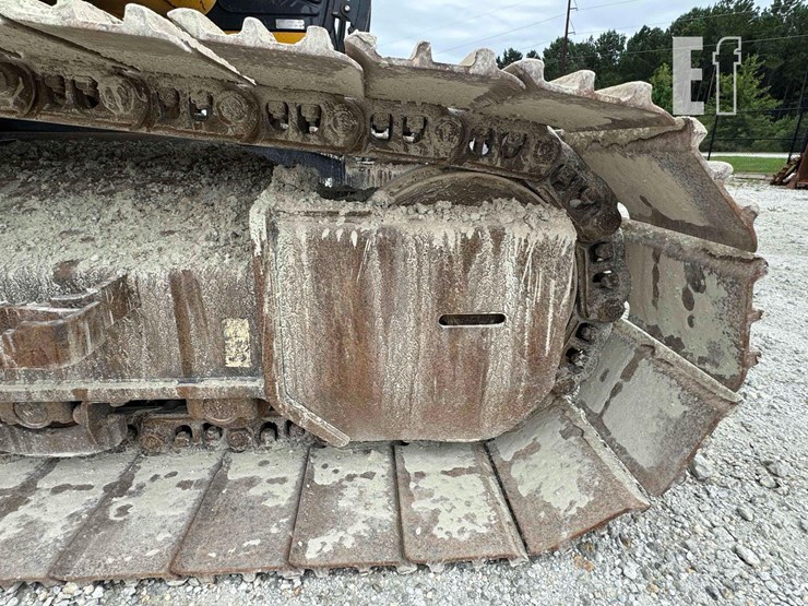 2021-deere-245g-lc-image-26