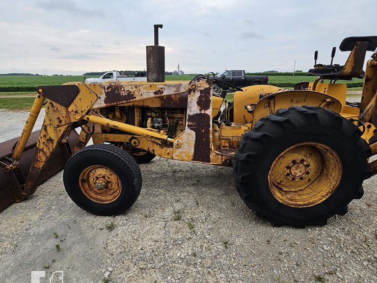 deere-e7320-wilson825-b25-image-11