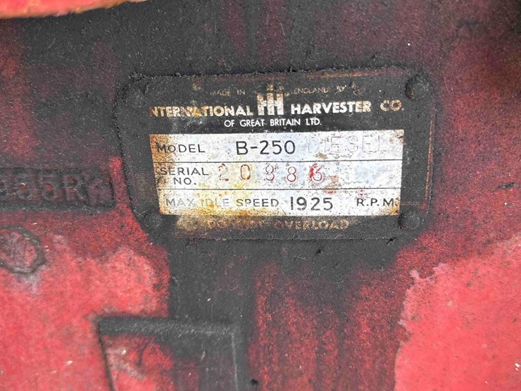 10663---ih-b-250-diesel-(sn#-20883)-image-14