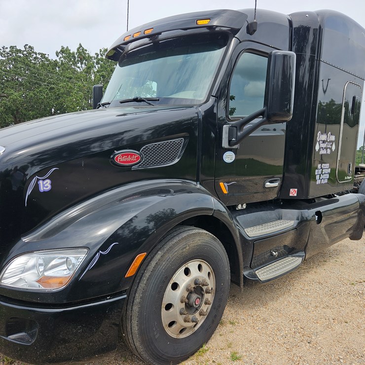 2018 PETERBILT 579