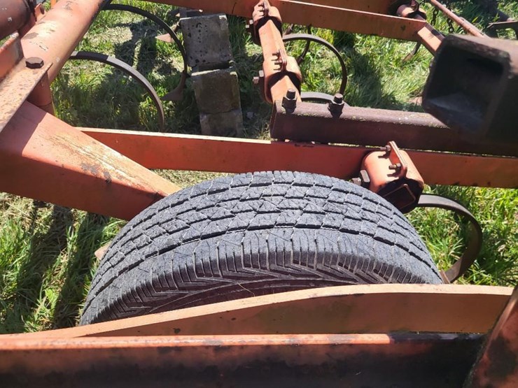 allis-chalmers-1300-e-30'-field-cultivator-w/3-bar-spike-harrow-image-18