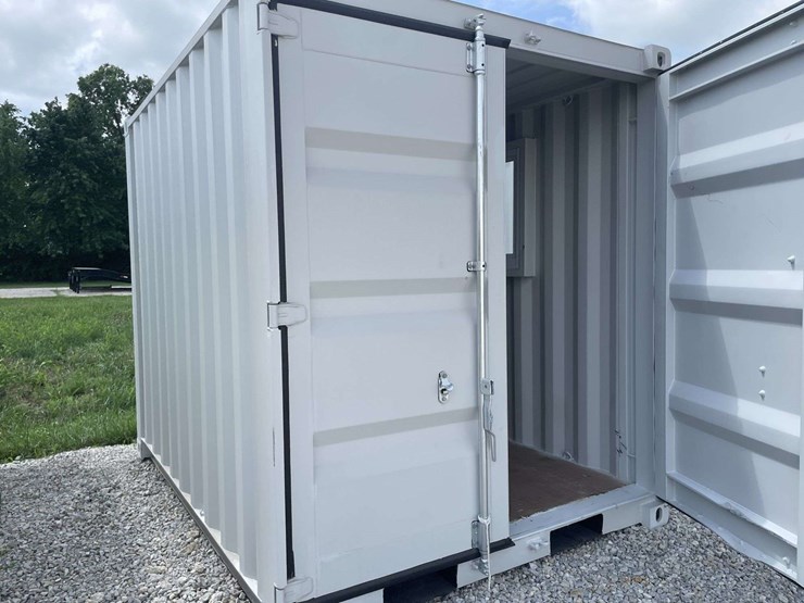 10-ft-shipping-container-image-1