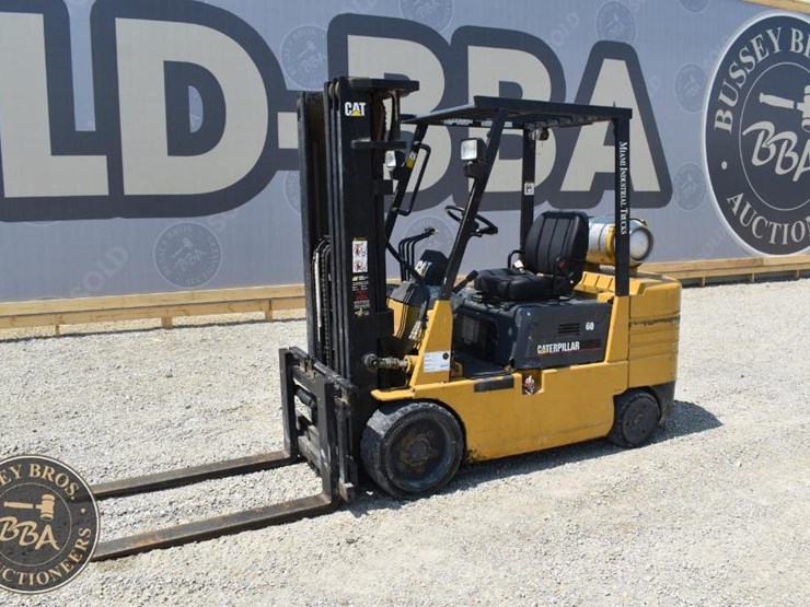 1996-caterpillar-gc30-image-2