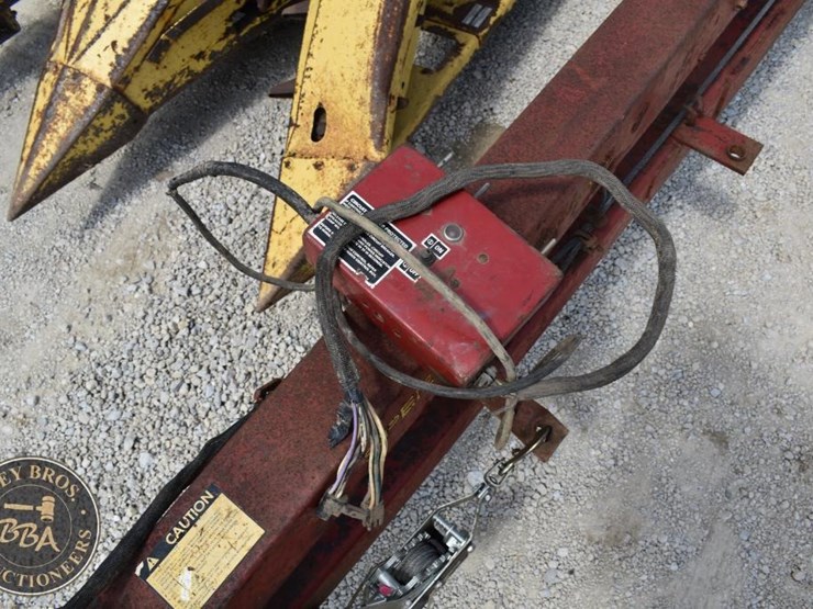 new-holland-770-image-41