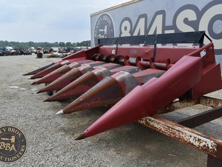 case-ih-1063-image-3