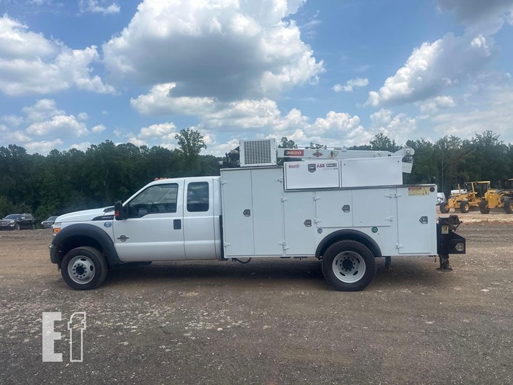 2015-ford-f550-image-4