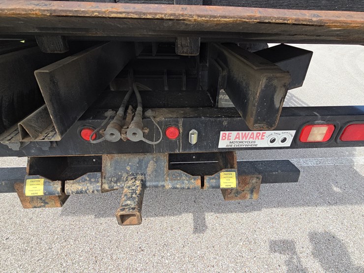 2004-ford-f650-image-141