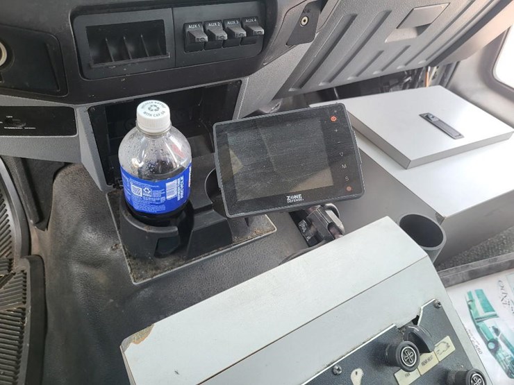 2012-ford-f550-xl-image-61