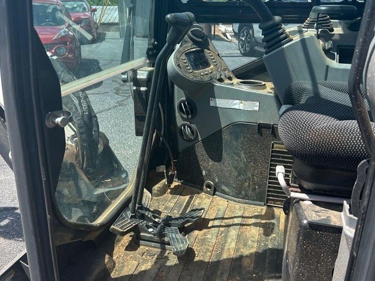 2021-bobcat-e35i-image-15