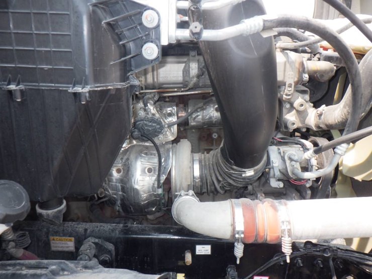 2024-freightliner-cascadia-126-image-17