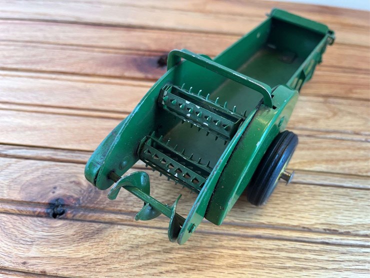 john-deere-16-image-7