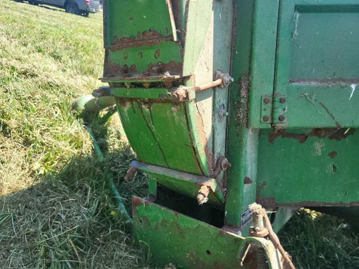 john-deere-150-forage-blower-w/gandy-dry-applicator-image-12