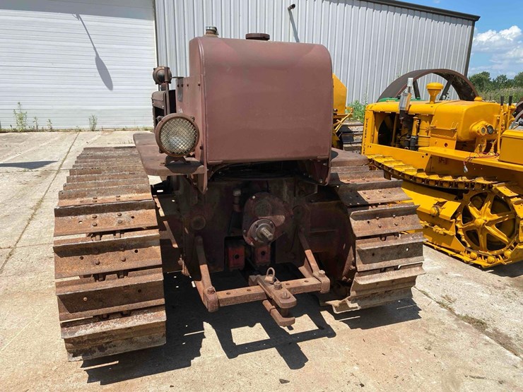 international-td-9--diesel-ag-crawler-image-5