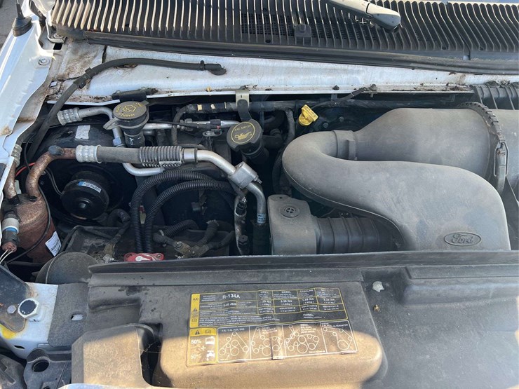 2016-ford-e450-image-15