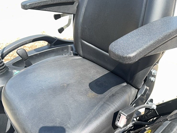 2023-yanmar-325-image-8
