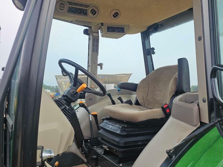 john-deere-5075e-image-6