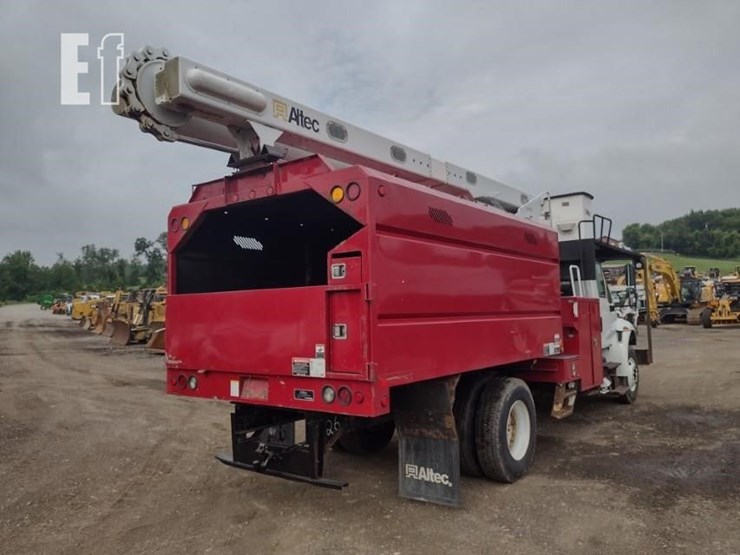 2017-international-durastar-4300-image-48