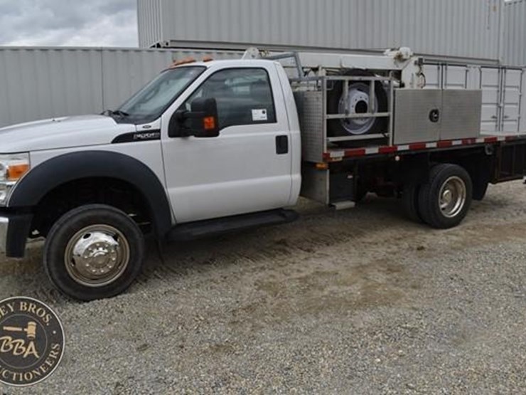 2013-ford-f550-image-4