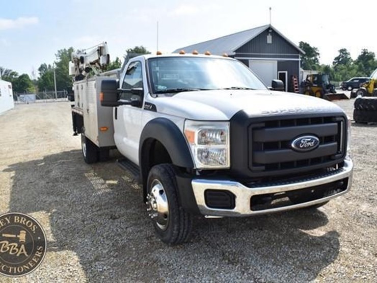 2013-ford-f550-image-75