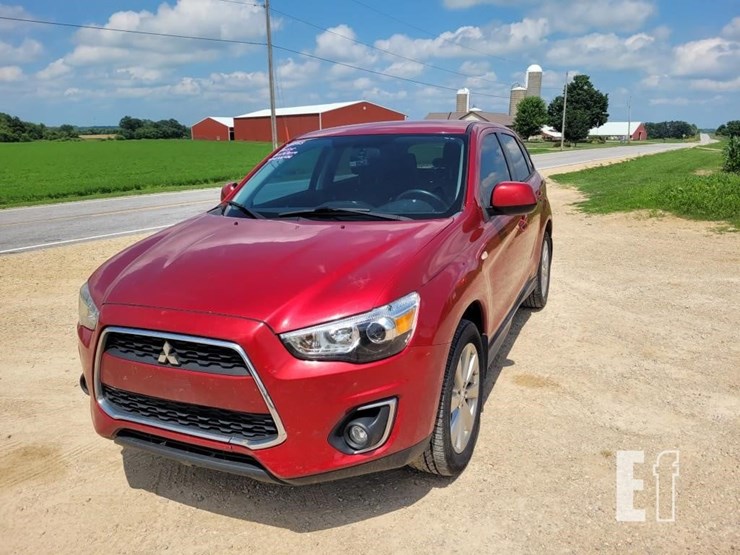 2015-mitsubishi-outlander-image-2