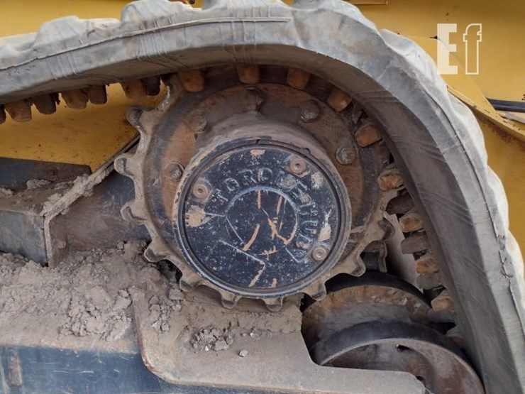 2020-deere-333g-image-20