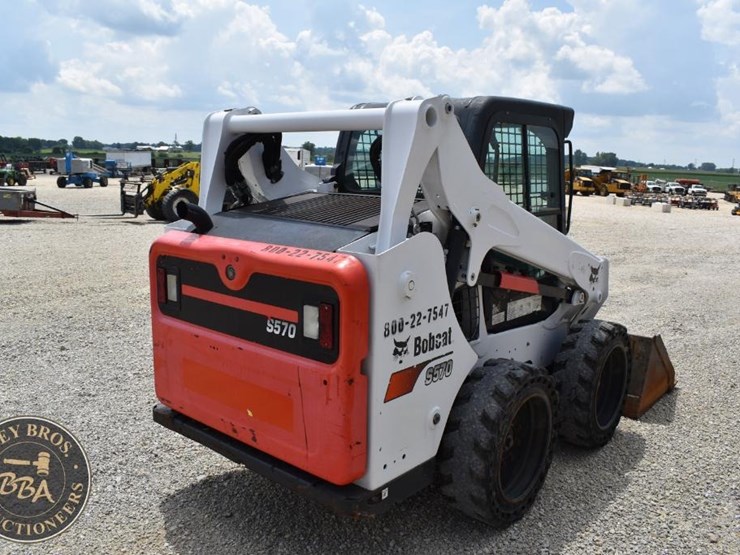 2018-bobcat-s570-image-16