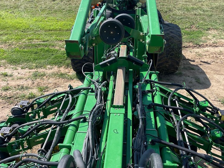 2012-john-deere-1790-image-90
