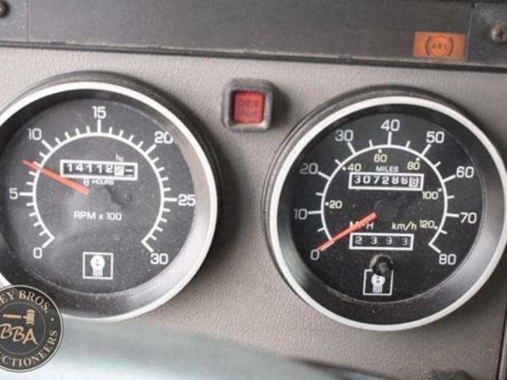 2008-kenworth-t300-image-79