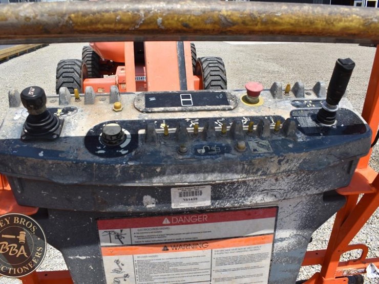 2007-jlg-600aj-image-38