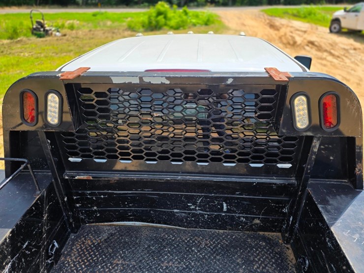 2018-utility-flatbed-image-18