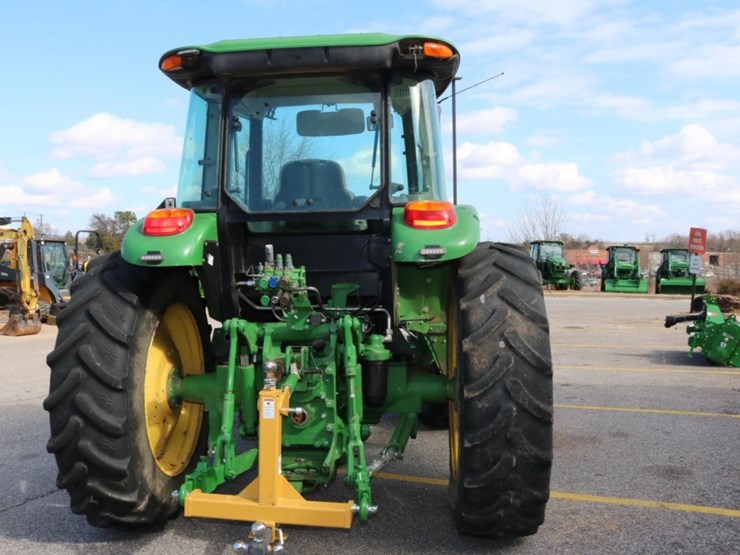 john-deere-6105e-image-3