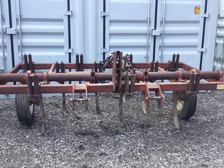 case-ih-1800-image-1