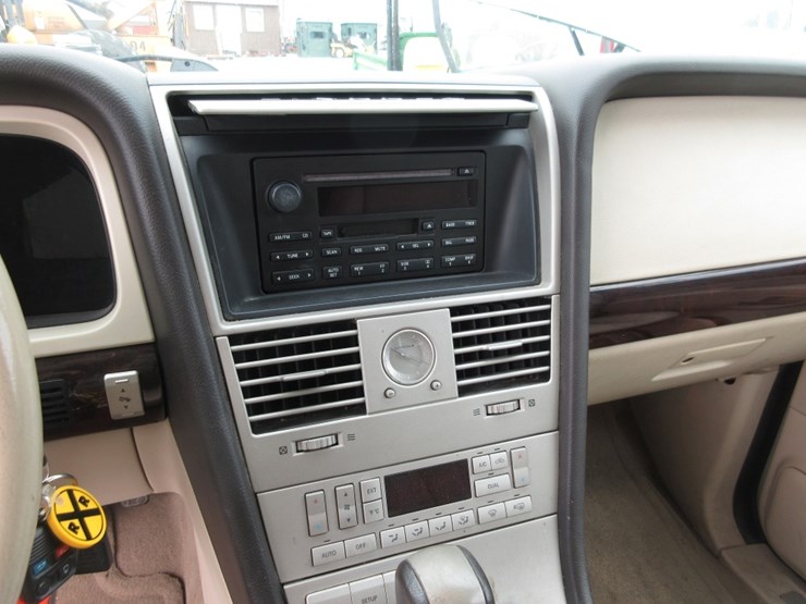2003-lincoln-aviator-image-10
