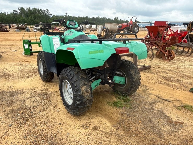 130---2009-artic-cat-550-fuel-injected-4-wheeler-image-3